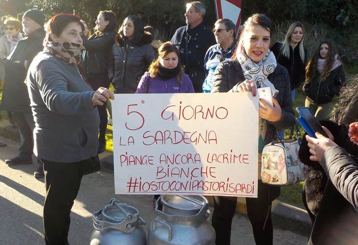 CASTIADAS, Domani manifestazione dei pastori del paese, scuole e uffici comunali chiusi