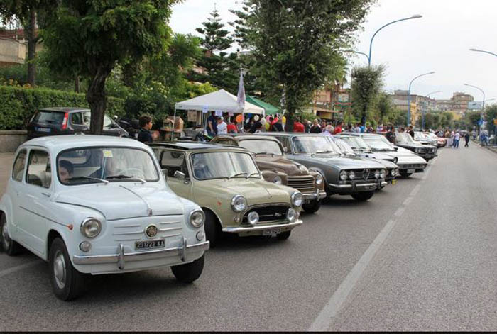 VILLASIMIUS, Una sfilata di auto e moto d’epoca in programma per domani (2 giugno)