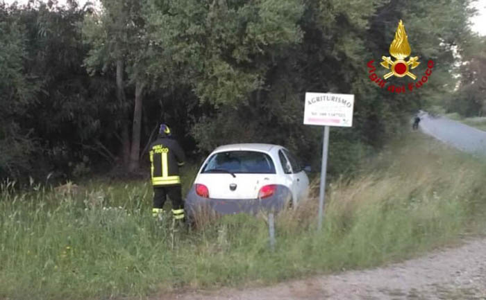 VILLAPUTZU, Incidente stradale sulla strada per Porto Corallo, due ragazze ferite