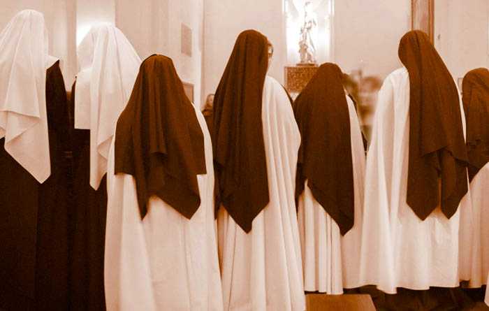 MURAVERA, Una giovane del paese sceglie di diventare monaca di clausura