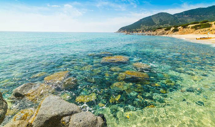 VILLASIMIUS, Guerra ai danni ambientali causati dal catrame, un progetto dell’AMP