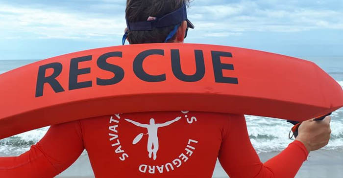 COSTA REI, Salvati due turisti francesi in difficoltà fra le onde