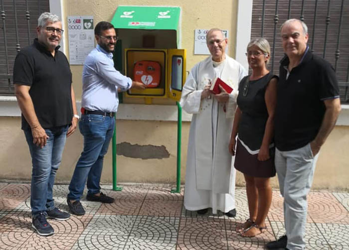 SAN VITO, Il paese diventa cardioprotetto, il defibrillatore operativo alle scuole elementari