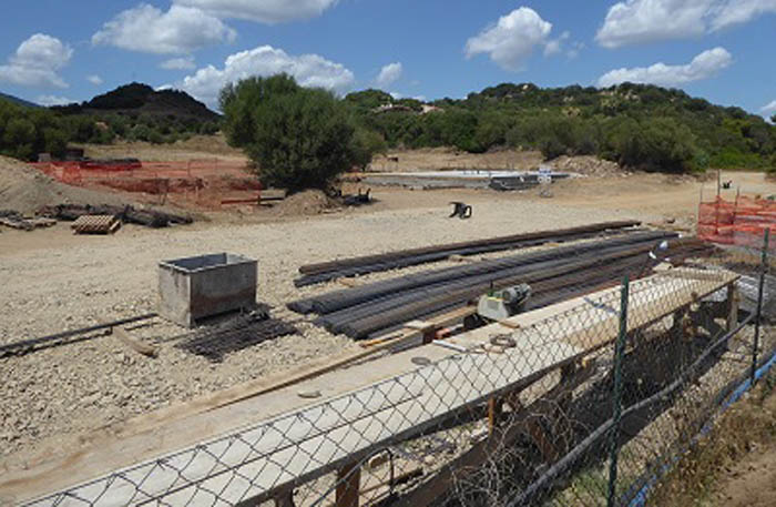 CASTIADAS, Ambientalisti all’attacco: “Nessuna autorizzazione per cantiere vicino al mare a Cala Sinzias”