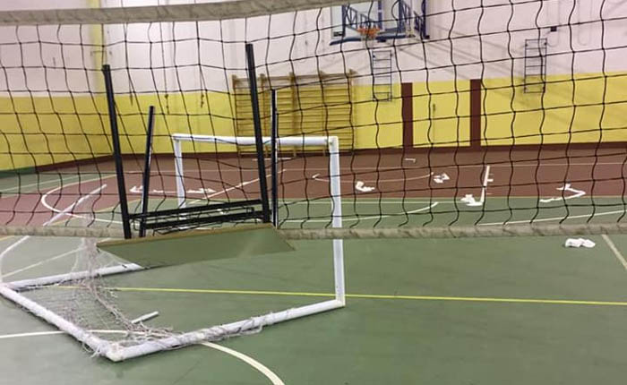 SAN VITO, Raid vandalico nella palestra delle scuole medie