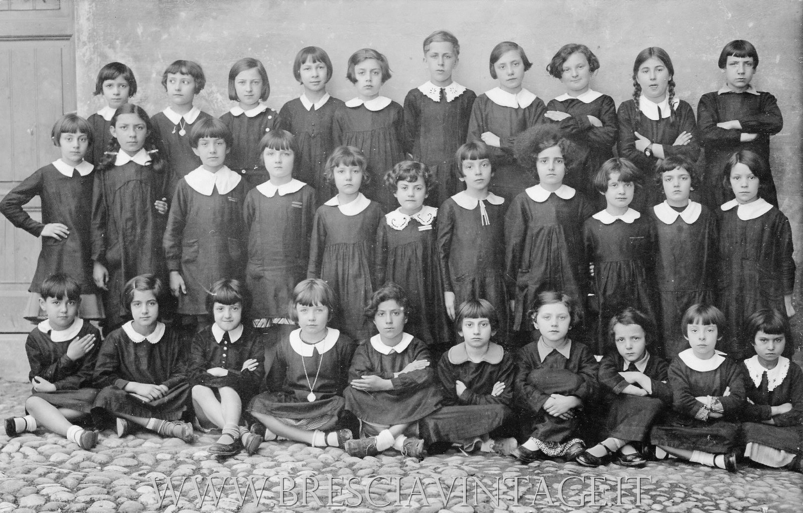 IL RACCONTO. Una vecchia foto di classe, il ricordo di un rito d’altri tempi