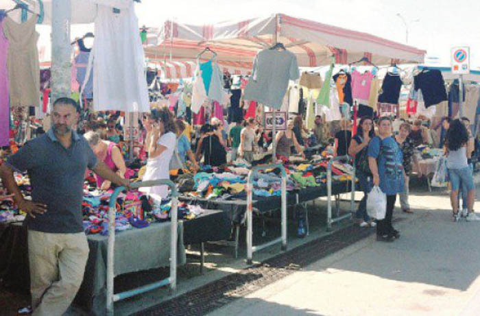 CASTIADAS, Ordinanza del sindaco: riapre il mercatino comunale