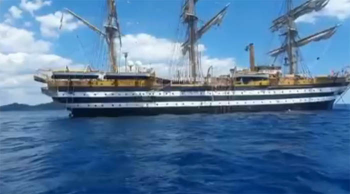 MURAVERA, La nave scuola Amerigo Vespucci getta l’ancora al largo della spiaggia di Piscina Rei