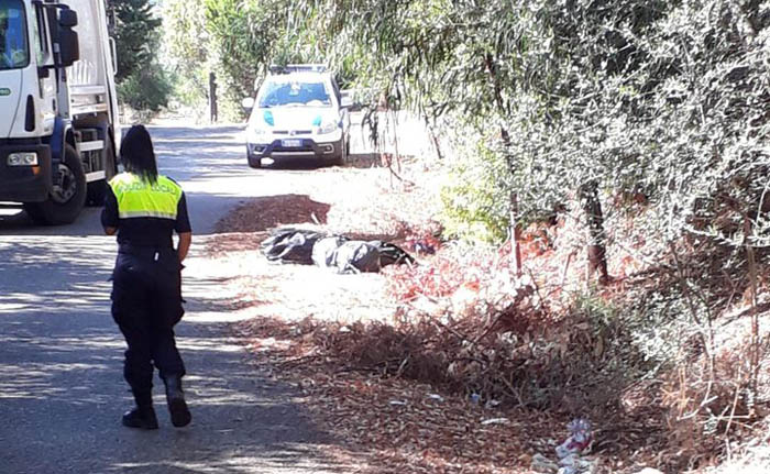 CASTIADAS, La Polizia Locale sulle tracce degli sporcaccioni che hanno abbandonato rifiuti in una via del paese