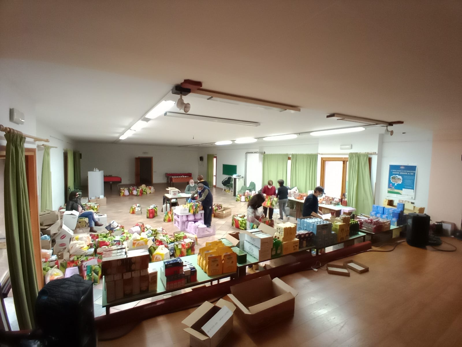 SARRABUS, Pacchi spesa per le famiglie bisognose della zona