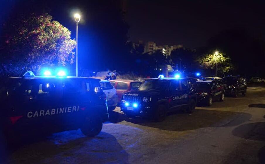 VILLASIMIUS, Con un coltello rapina 4 giovani, 19enne arrestato dai Carabinieri