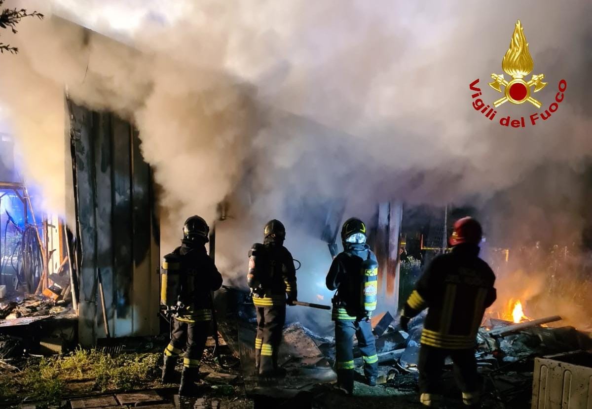 SARDEGNA, Tragedia a San Sperate, 62enne muore nel rogo della roulotte in cui stava dormendo
