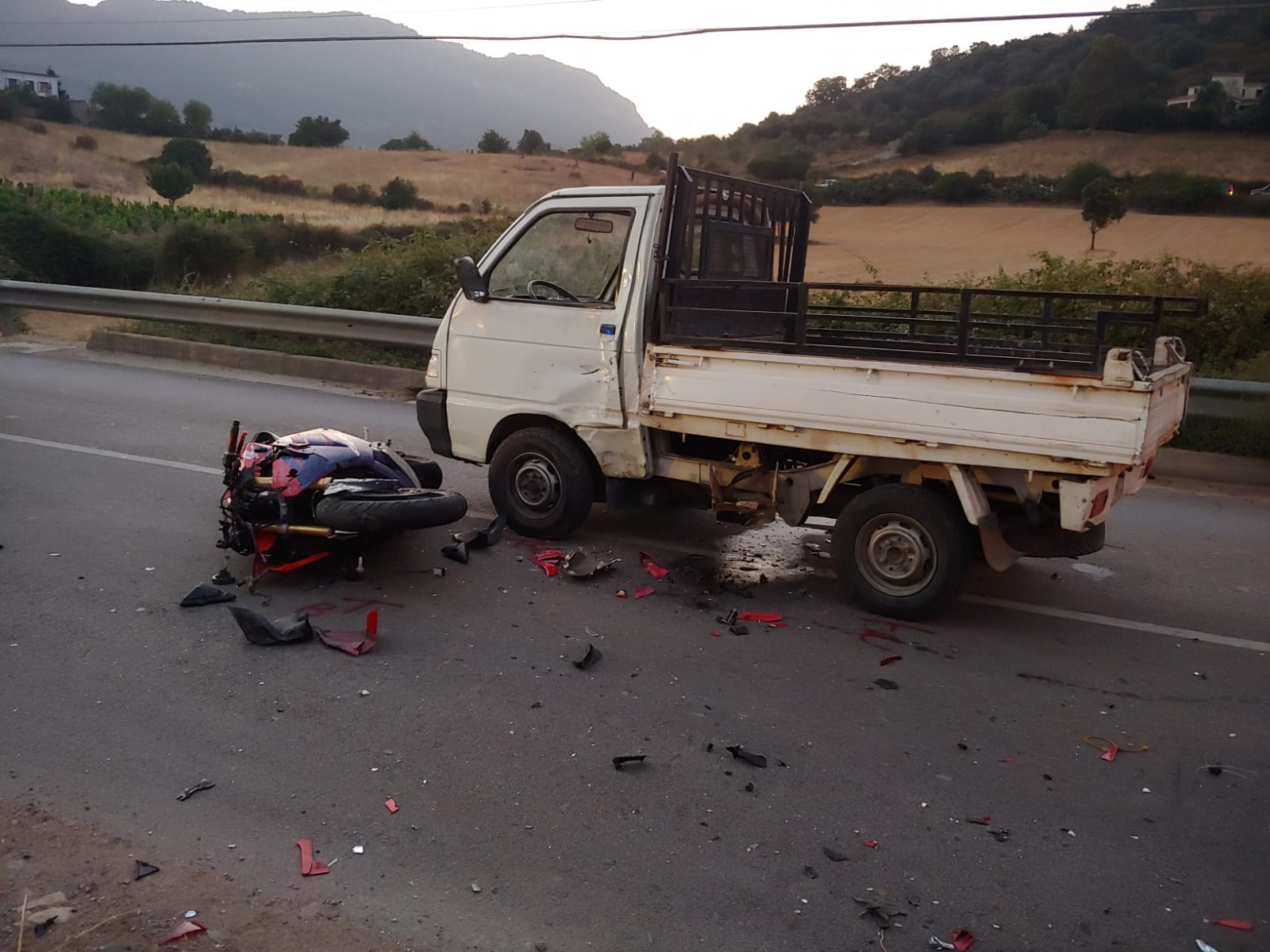 TERTENIA, Scontro moto-furgone, ferito un centauro, interviene l’elisoccorso