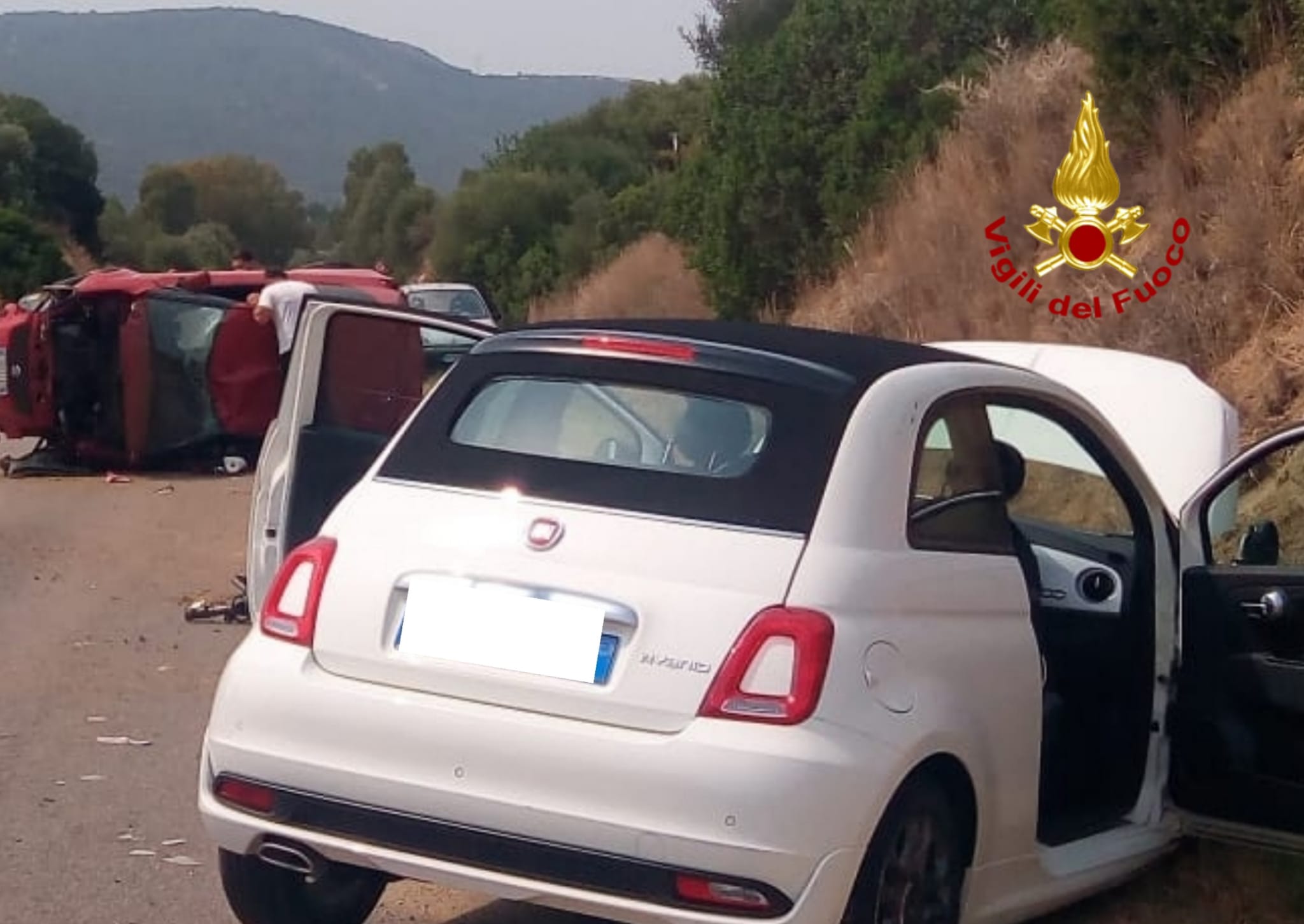 CASTIADAS, Incidente stradale sulla provinciale 18, coinvolte due auto, ferita lievemente una donna