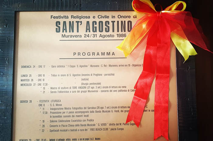 MURAVERA, Un fiocco giallo e rosso fuori dalle case per rinnovare la devozione a Sant’Agostino