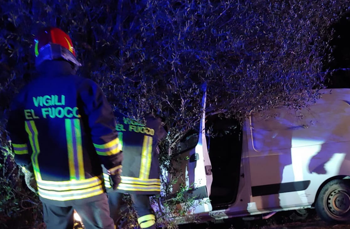 CASTIADAS, Auto fuori strada sulla provinciale 19, muore 59enne di San Vito
