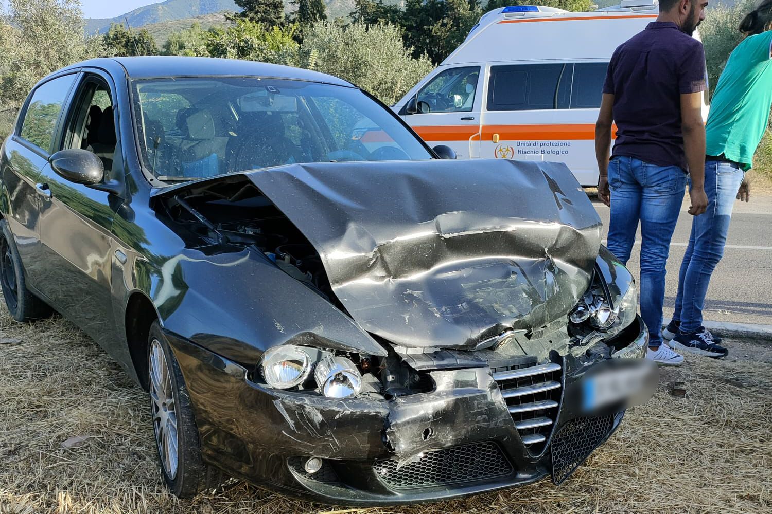 SAN VITO, Tamponamento fra tre auto all’ingresso del paese, lievemente ferita una 35enne