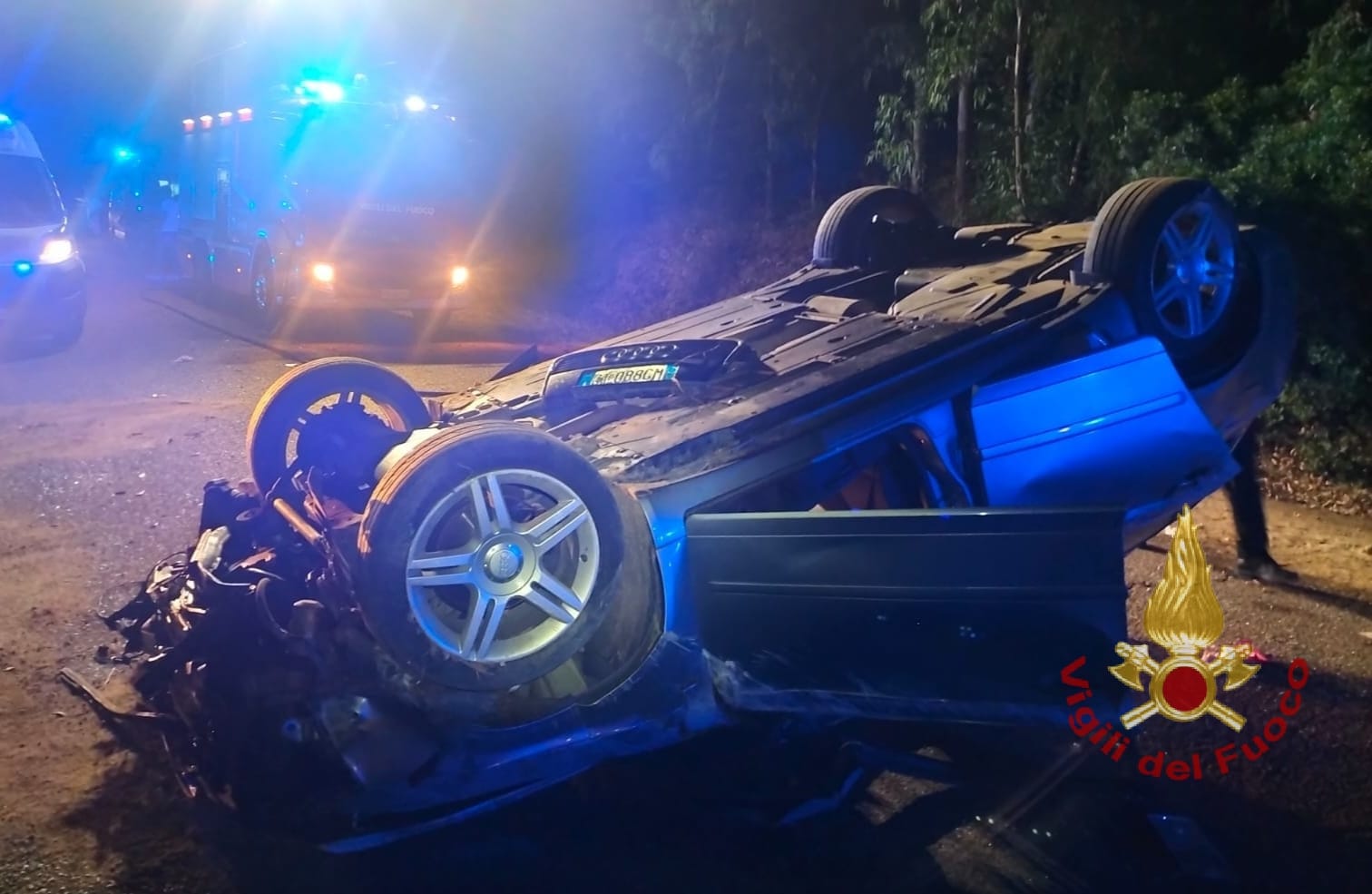 CASTIADAS, Auto si ribalta sulla Provinciale 18, 4 persone ferite