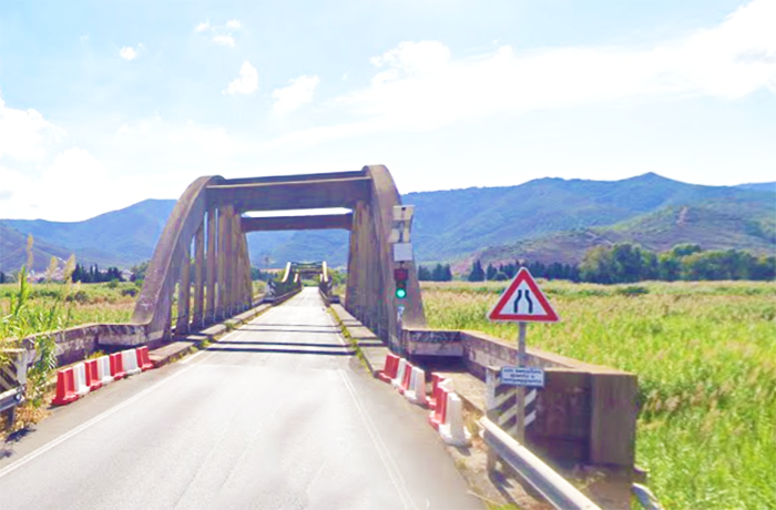 VILLAPUTZU, Ponte di ferro, il “giallo” delle due relazioni: accuse incrociate fra Comune e Provincia