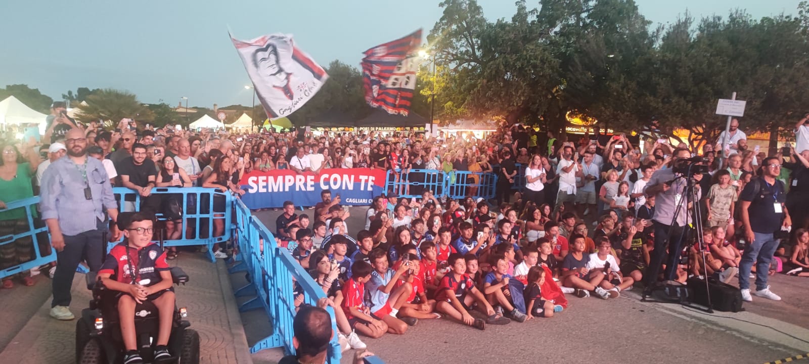 COSTA REI, Entusiasmo per la presentazione del nuovo Cagliari, il mister Nicola: “Grande responsabilità”