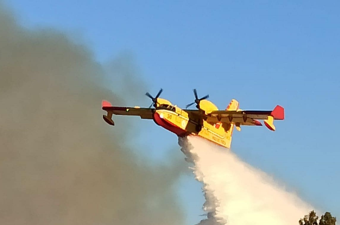 CASTIADAS, Otto ettari di territorio in fumo per l’incendio di ieri, l’ira del sindaco: “Follia di pochi delinquenti”