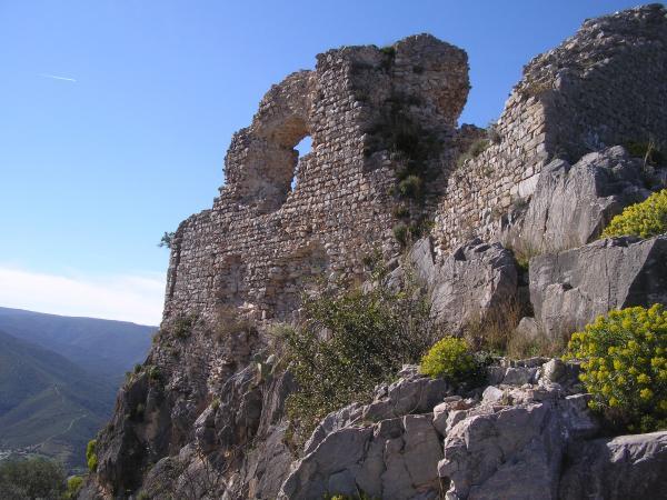 SARRABUS-GERREI, Una giornata lontano dal mare, tra colline, pietre e silenzi che parlano