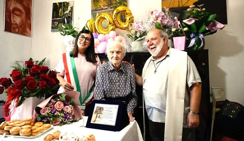 MURAVERA, Il paese in festa per i 100 anni di Irina Congiu