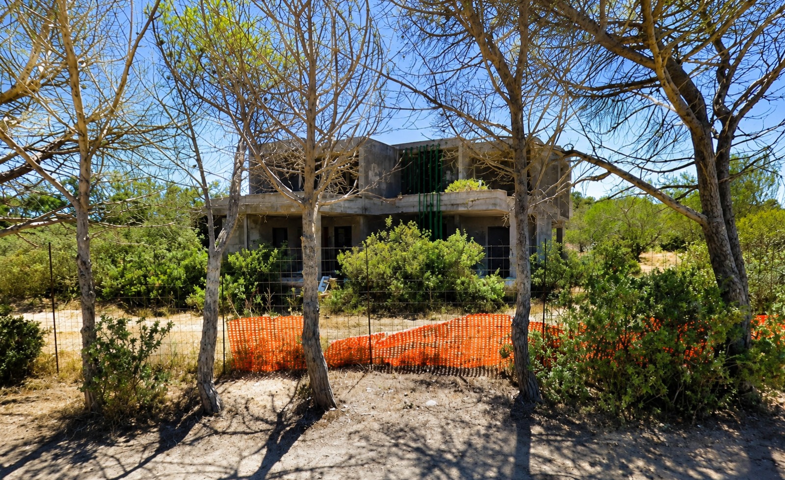 VILLASIMIUS, Bufera su “Villa Giunco”: contestato il progetto tra Notteri e Porto Giunco