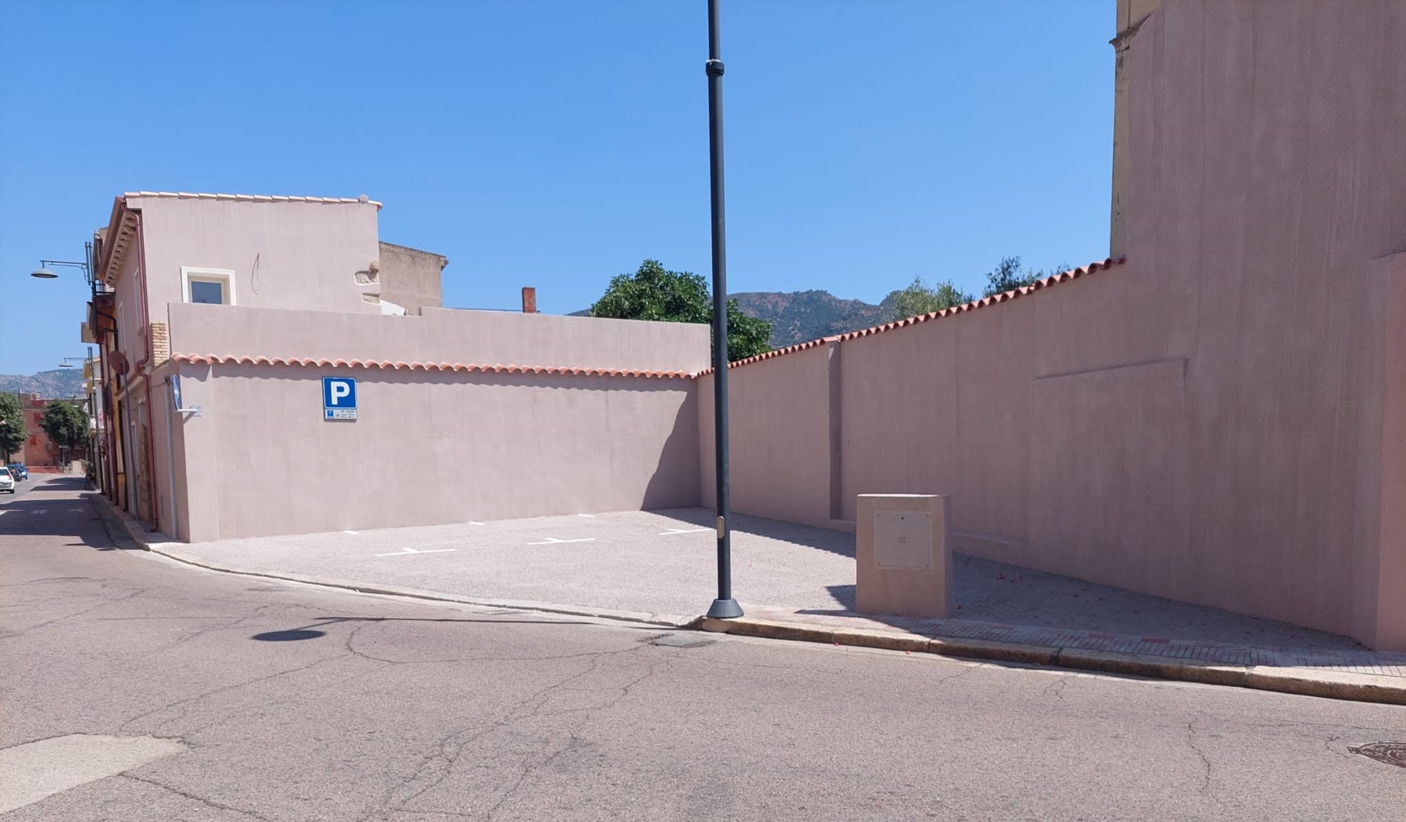 SAN VITO, Inaugurata mini area parcheggi: è sorta al posto di un rudere demolito