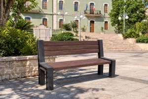 VILLAPUTZU, Sei nuove panchine per il centro urbano